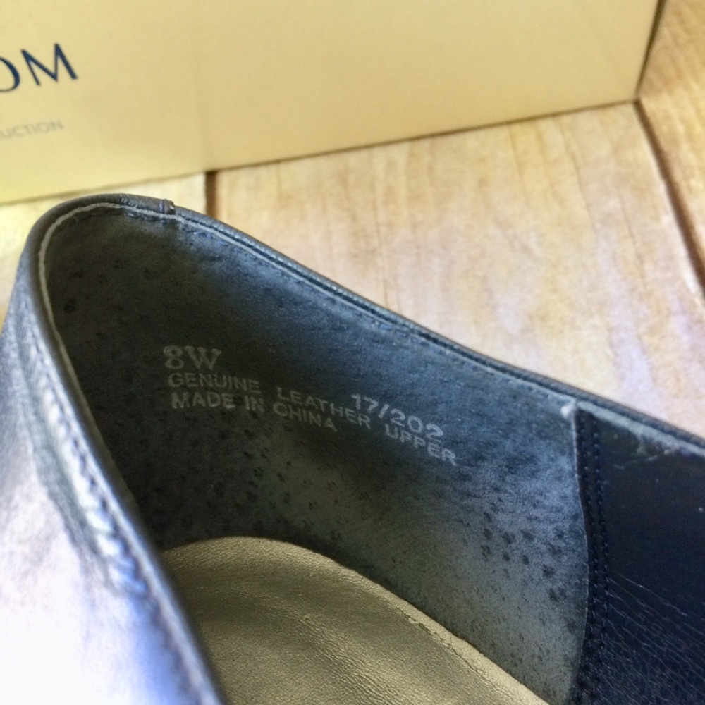 Nordstrom Comfort Navy kid  leather Loafers,  8W - Picture 7 of 8